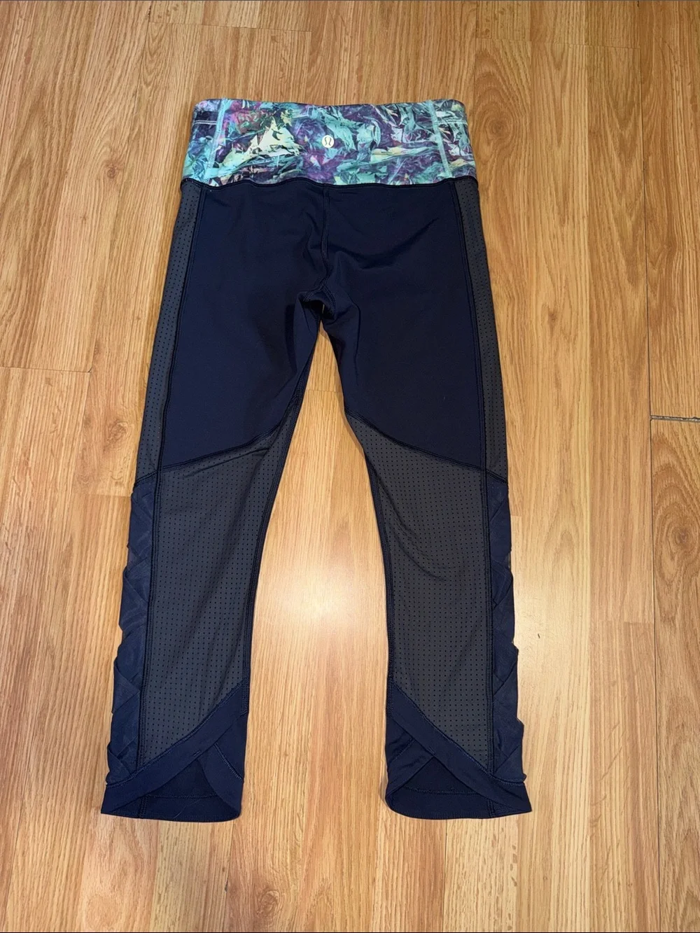 Lululemon Var-City Crop Leggings Size 4